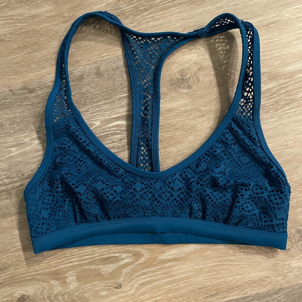 Venus crochet sport bikini top
